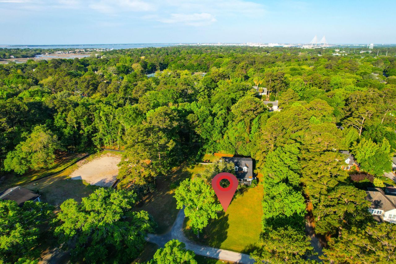 967 Pine Hollow Road Photo 4