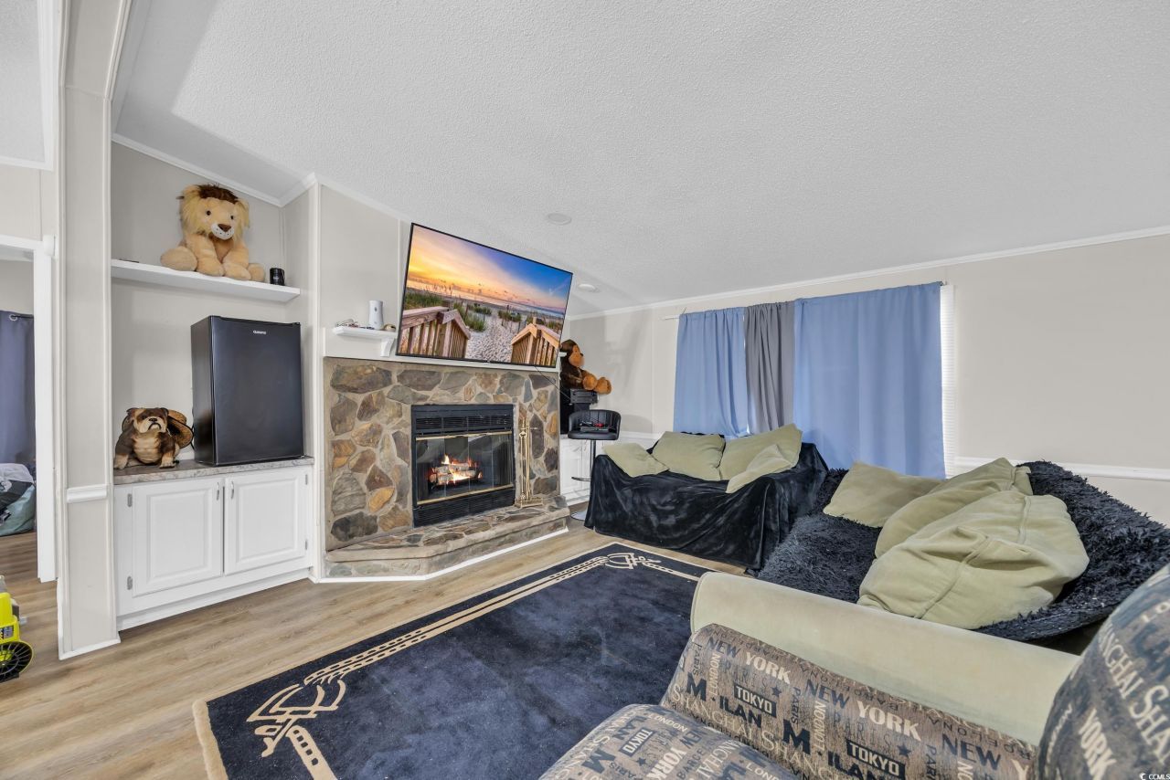 4514 Misty Ln. Photo 6