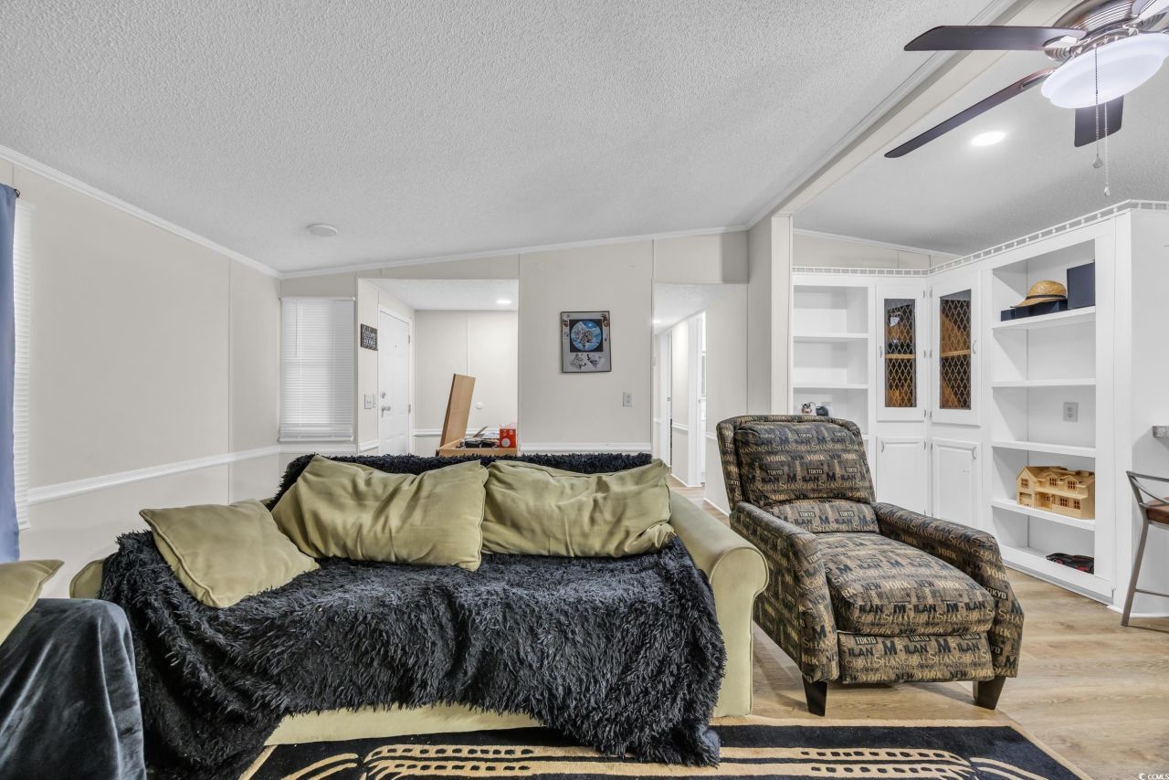 4514 Misty Ln. Photo 7