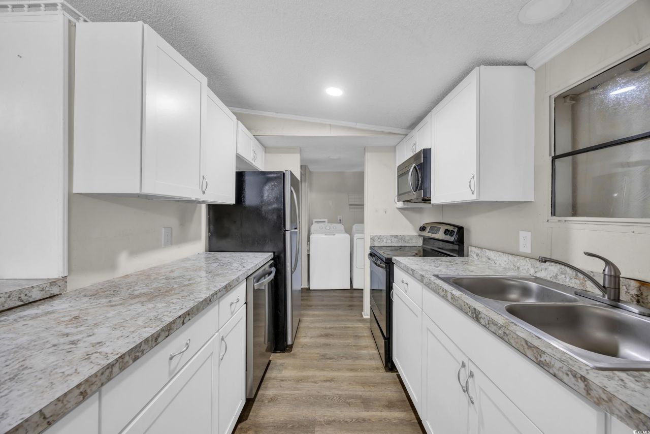 4514 Misty Ln. Photo 9