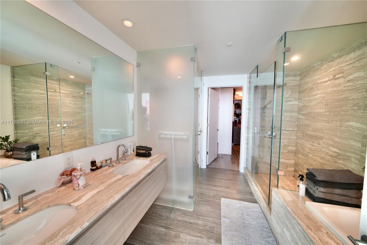 2900 NE 7th Ave, Unit 1705, Miami, FL 33137 Photo