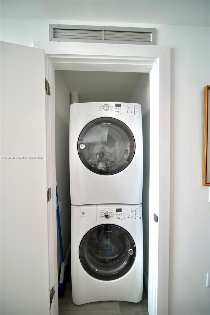 2900 NE 7th Ave, Unit 1705, Miami, FL 33137 Photo