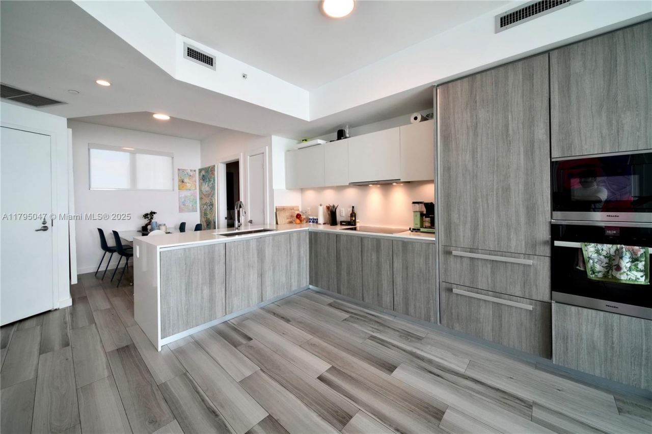 2900 NE 7th Ave, Unit 1705, Miami, FL 33137 Photo