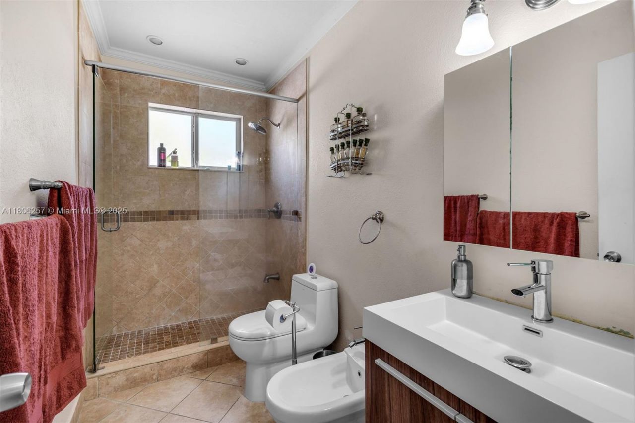 1901 SW 37th Ave, Miami, FL 33145 Photo