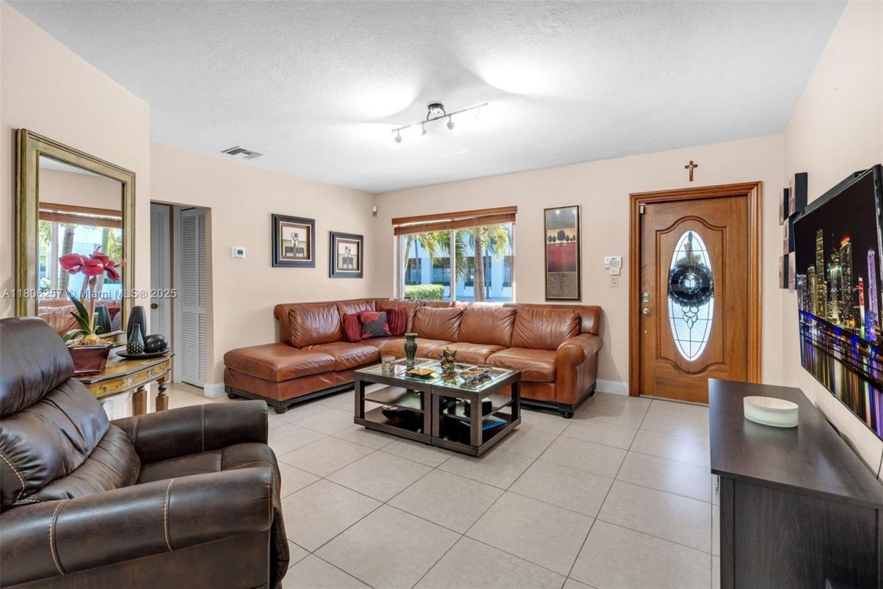 1901 SW 37th Ave, Miami, FL 33145 Photo