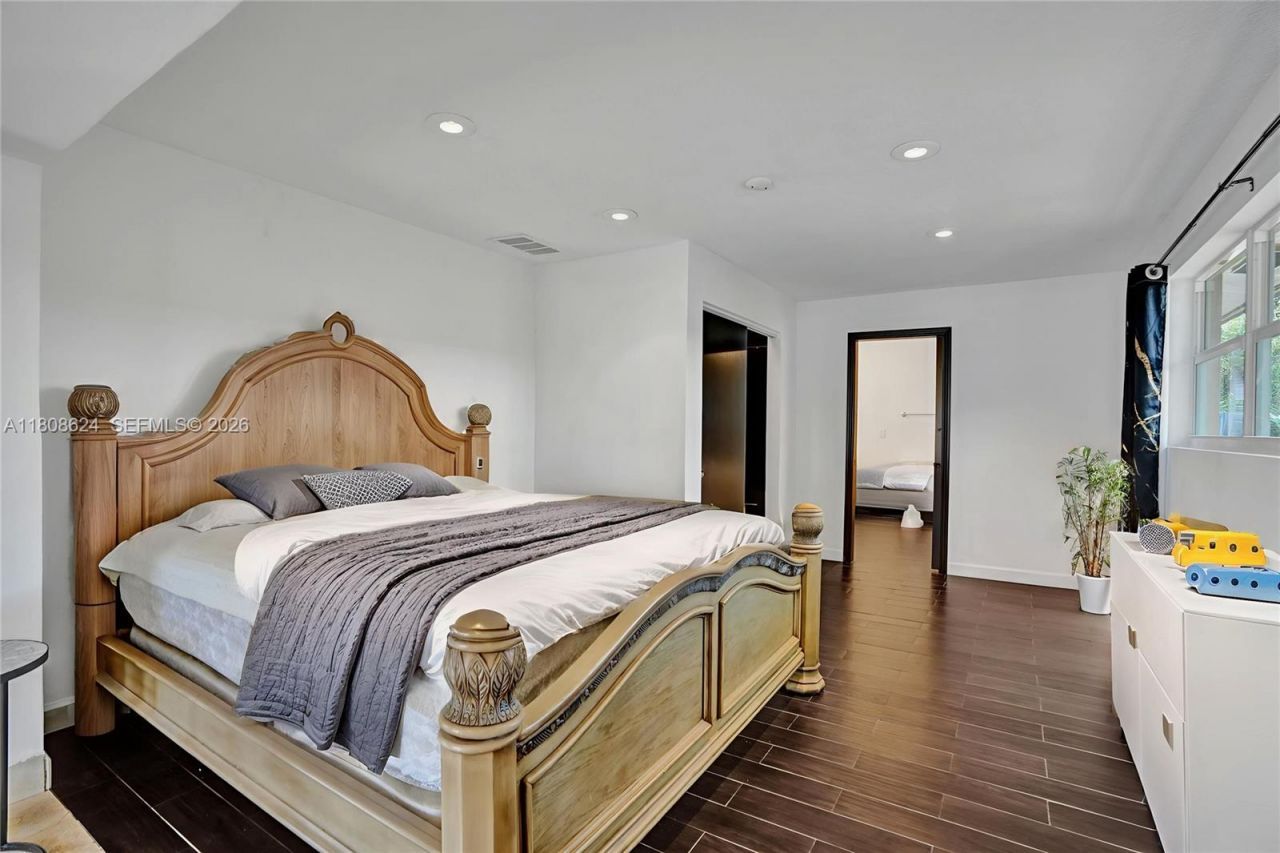 3100 NE 56th Ct, Fort Lauderdale, FL 33308 Photo