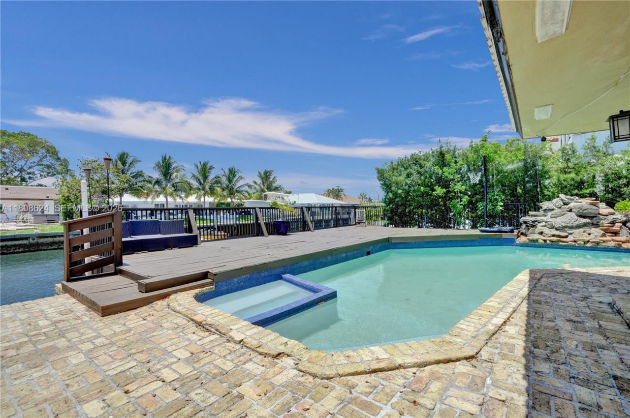 3100 NE 56th Ct, Fort Lauderdale, FL 33308 Photo