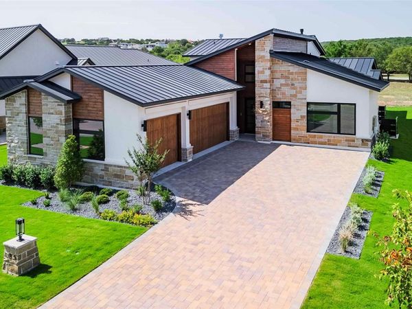 125 AZALEA LOOP, Horseshoe Bay, TX 78657