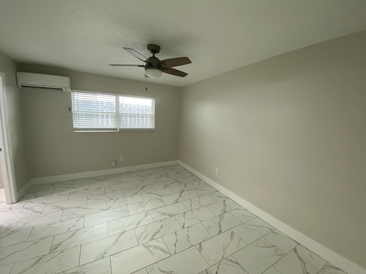 914 N Federal Highway, Unit 2, Lake Worth Beach, FL 33460 Photo