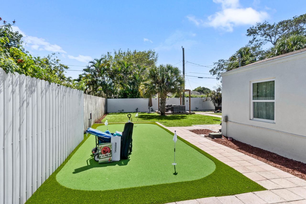 814 Franklin Road, West Palm Beach, FL 33405 Photo