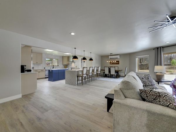 210 Josefita Road NE, Albuquerque, NM 87113