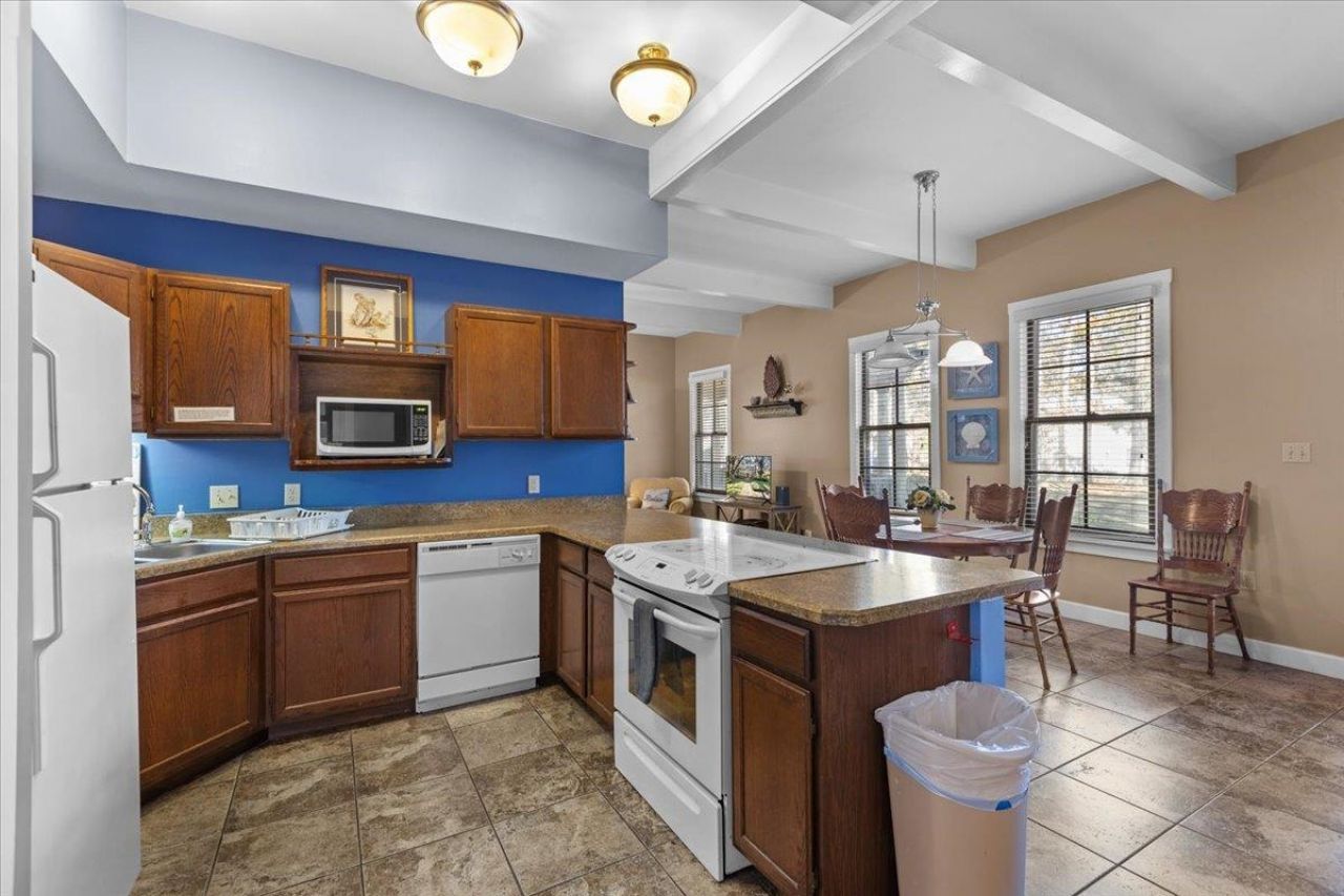 233 NE Maggie Circle, Steinhatchee, FL 32359 Photo