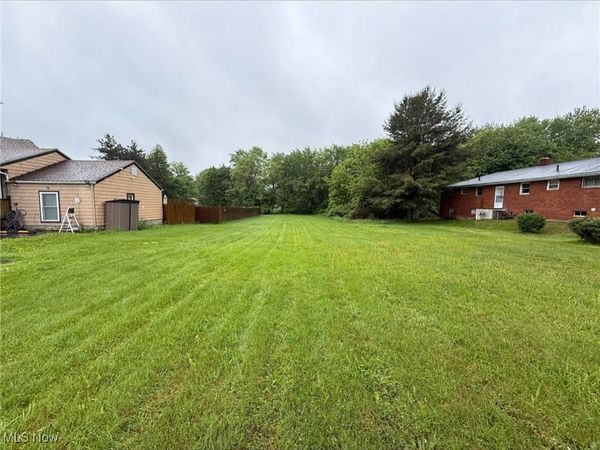 V/L Southeast Avenue, Tallmadge, OH 44278