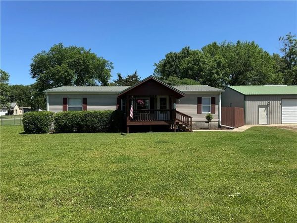 110 W 2nd Street, Mound Valley, KS 67354