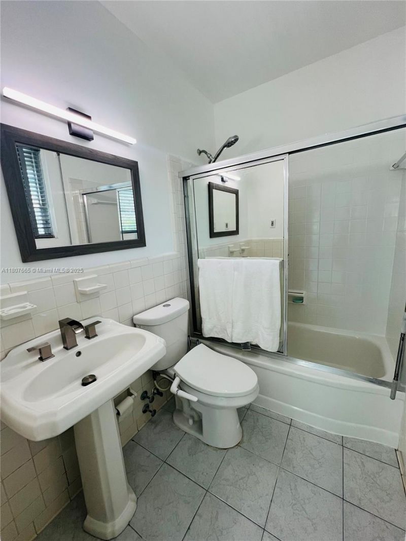 10178 Collins Ave, Unit 210, Bal Harbour, FL 33154 Photo