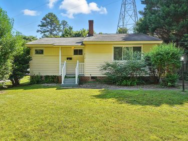912 Dixie Trail, Raleigh, NC 27607