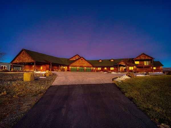 4975 Chilly Valley Lane, Klamath Falls, OR 97603