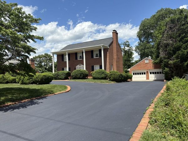 600 Academy ST, Salem, VA 24153