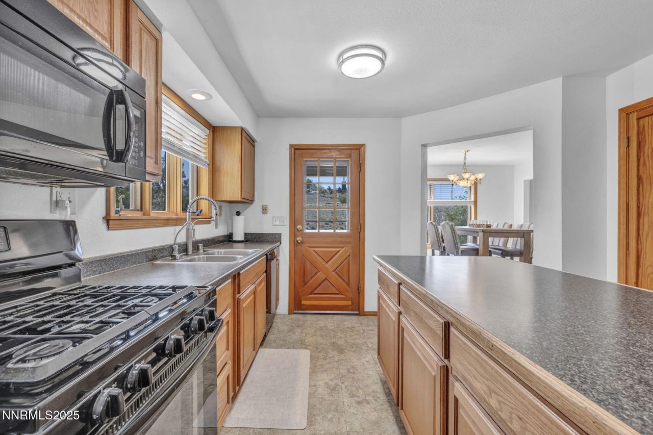 670 Valle Verde Drive, Sparks, NV 89441 Photo