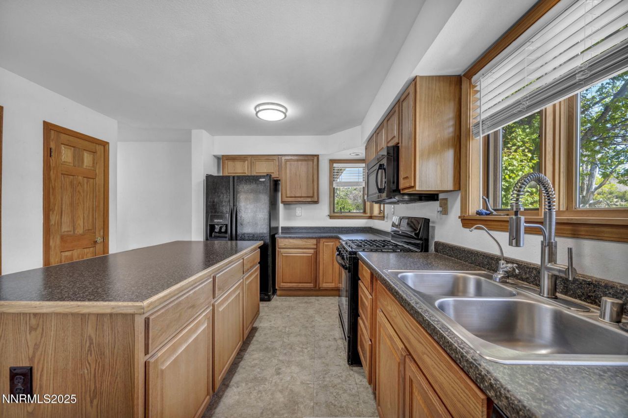 670 Valle Verde Drive, Sparks, NV 89441 Photo