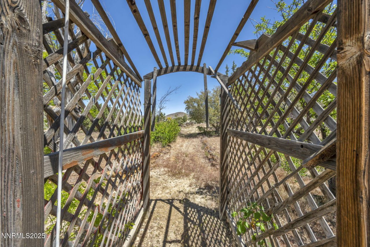 670 Valle Verde Drive, Sparks, NV 89441 Photo