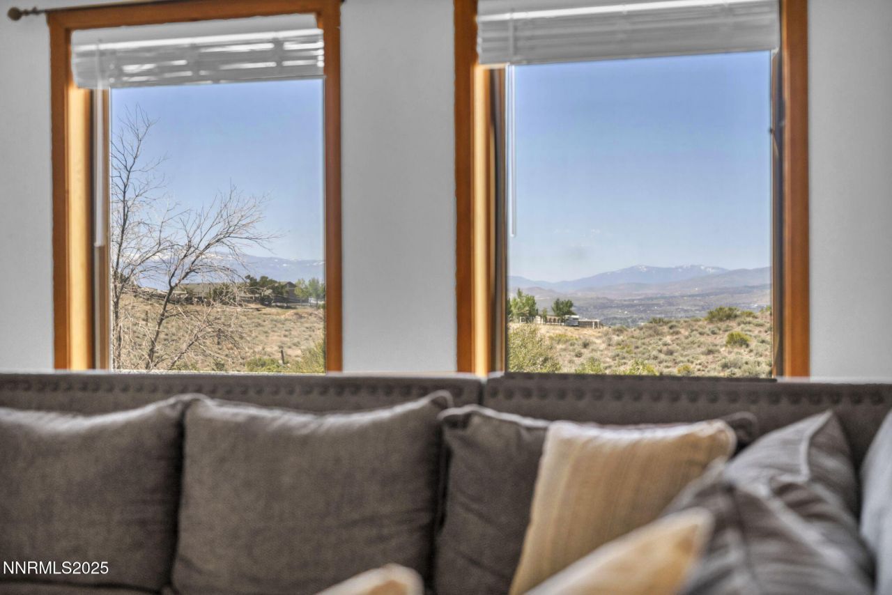 670 Valle Verde Drive, Sparks, NV 89441 Photo