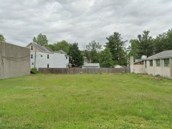 604 BROAD STREET, RIVERTON, NJ 08077