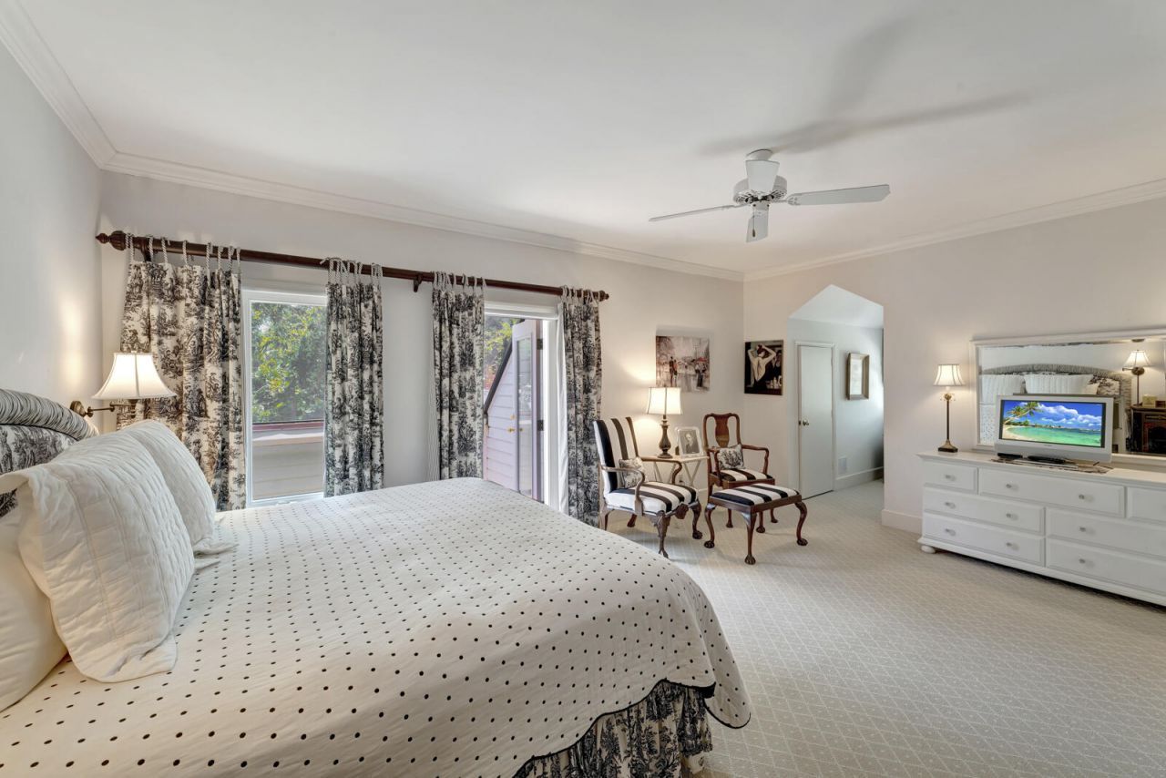 645 Riomar Drive, Vero Beach, FL 32963 Photo