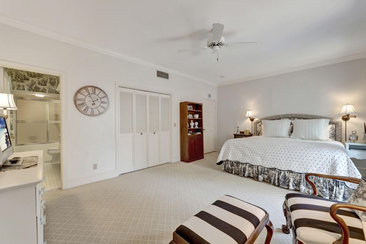 645 Riomar Drive, Vero Beach, FL 32963 Photo