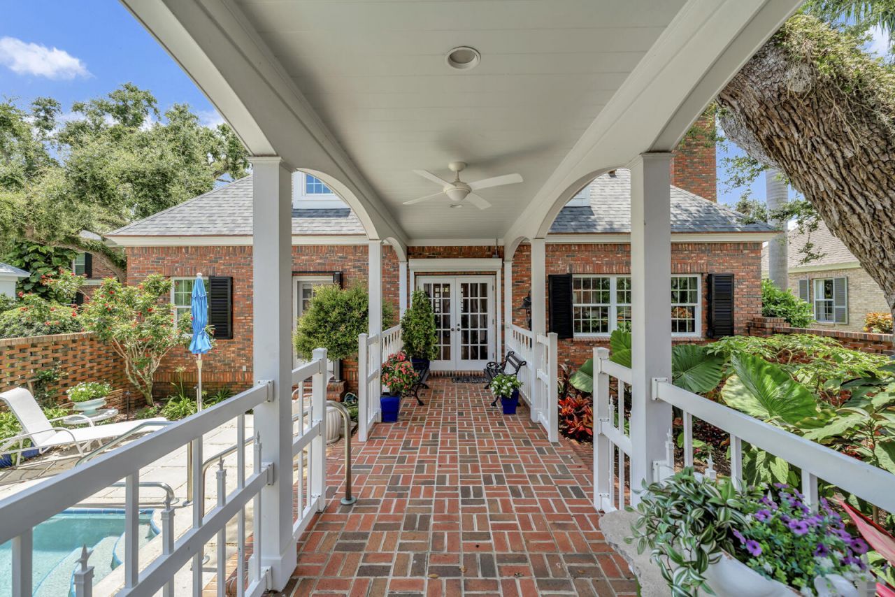645 Riomar Drive, Vero Beach, FL 32963 Photo