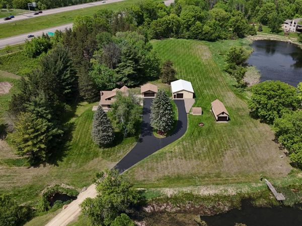 2591 Carver Avenue E, Maplewood, MN 55119