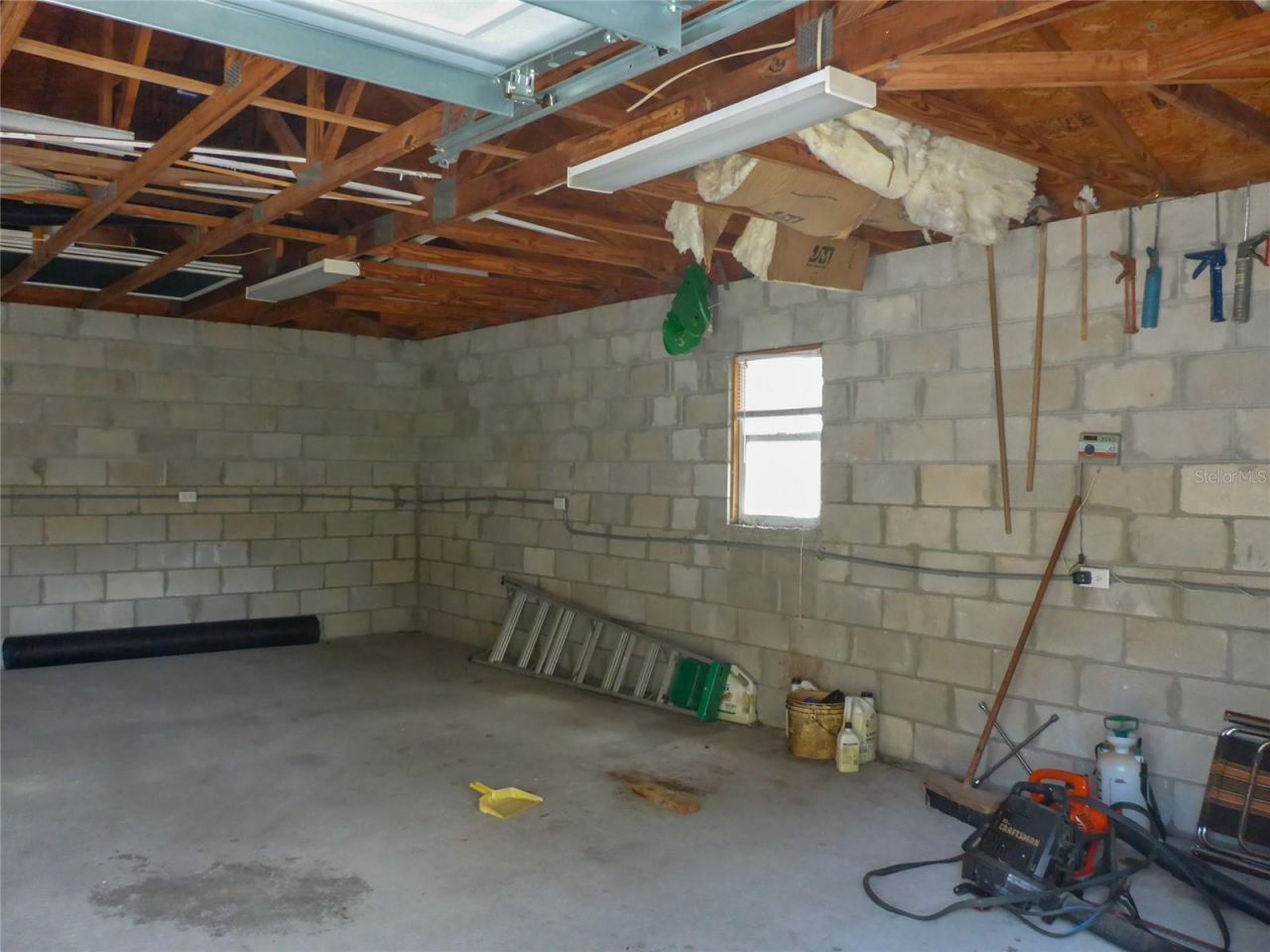 12271 Centralia Rd, Weeki Wachee, FL 34614 Photo