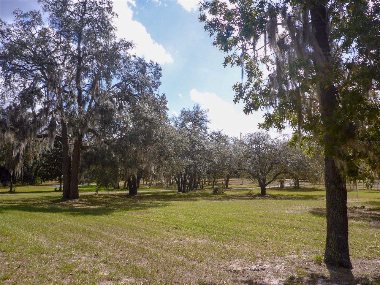 12271 Centralia Rd, Weeki Wachee, FL 34614 Photo