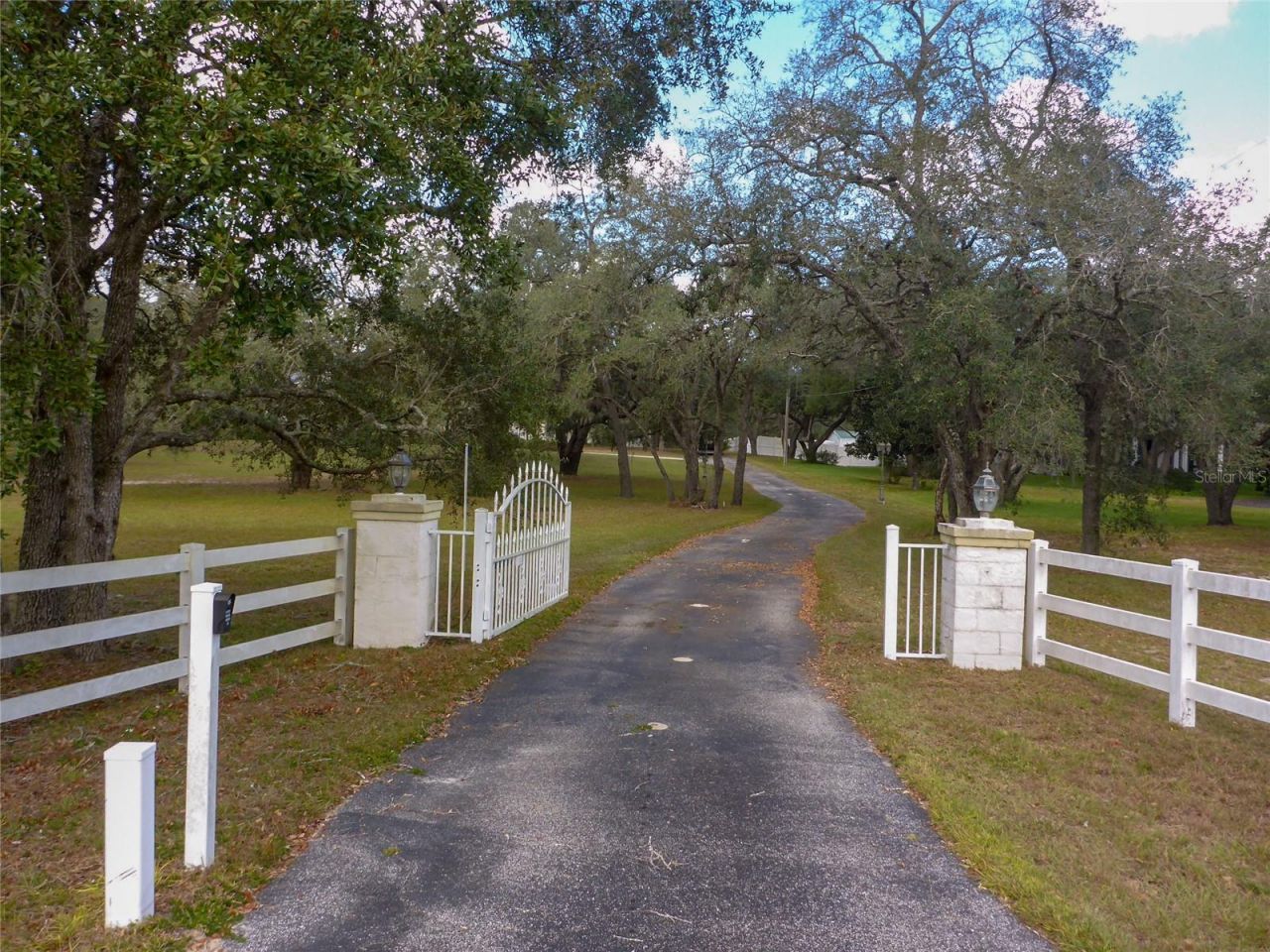 12271 Centralia Rd, Weeki Wachee, FL 34614 Photo