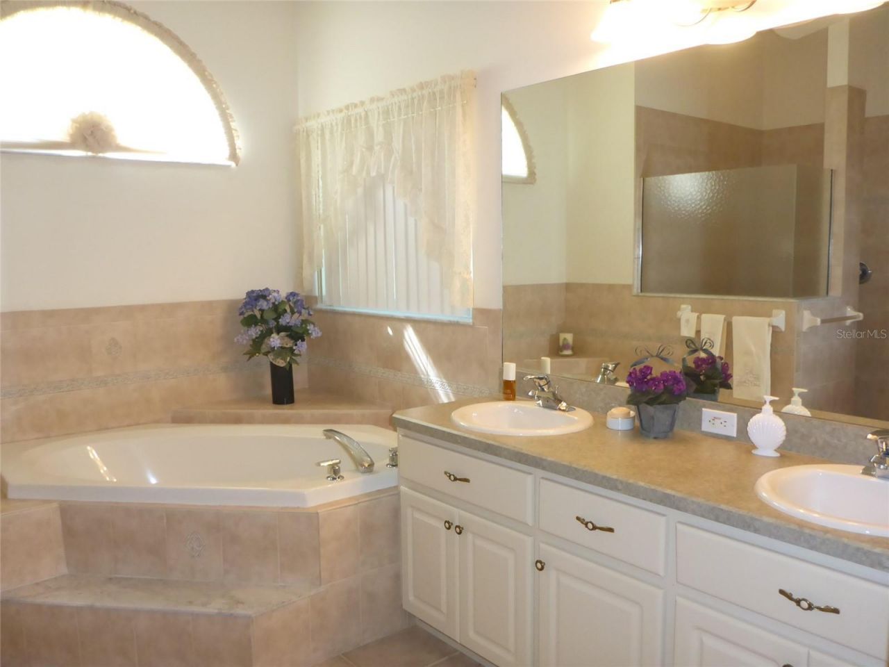 12271 Centralia Rd, Weeki Wachee, FL 34614 Photo