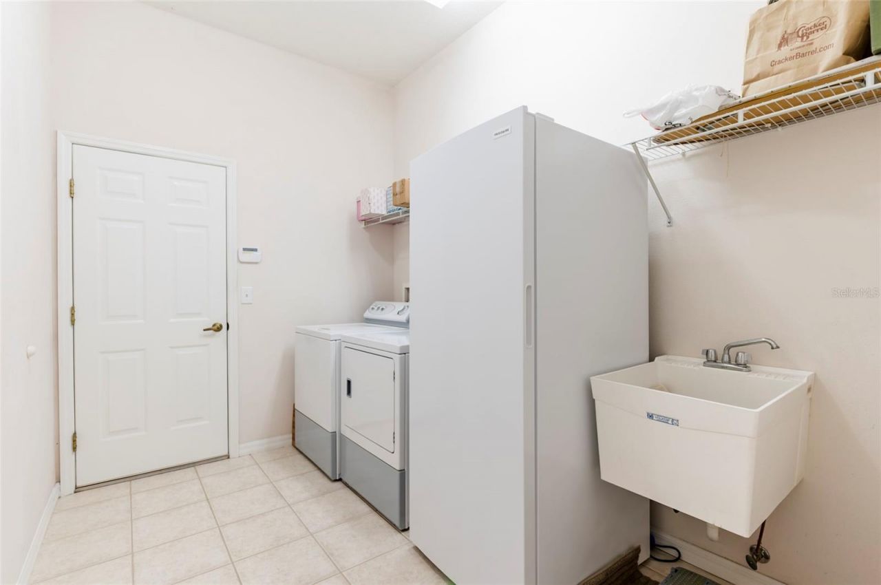 9908 Alafia River Lane, Gibsonton, FL 33534 Photo