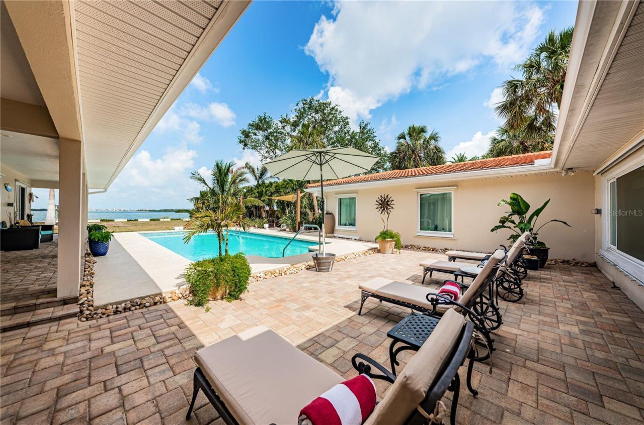 2834 Pelham Road N, Saint Petersburg, FL 33710 Photo