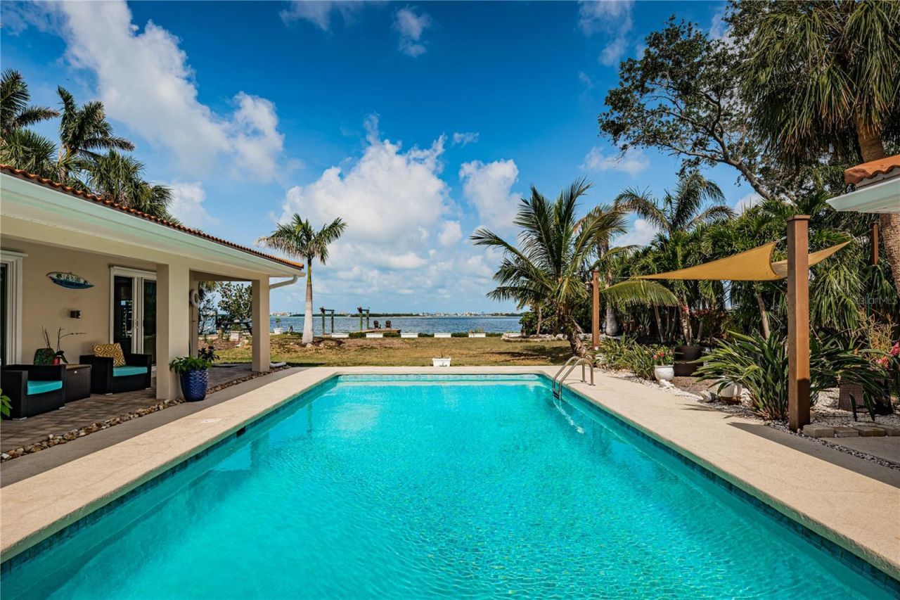 2834 Pelham Road N, Saint Petersburg, FL 33710 Photo