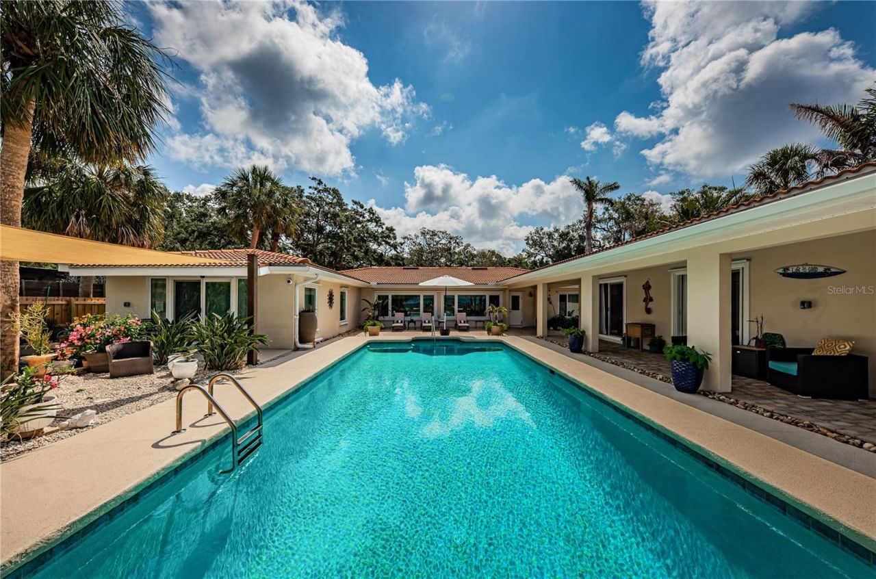 2834 Pelham Road N, Saint Petersburg, FL 33710 Photo