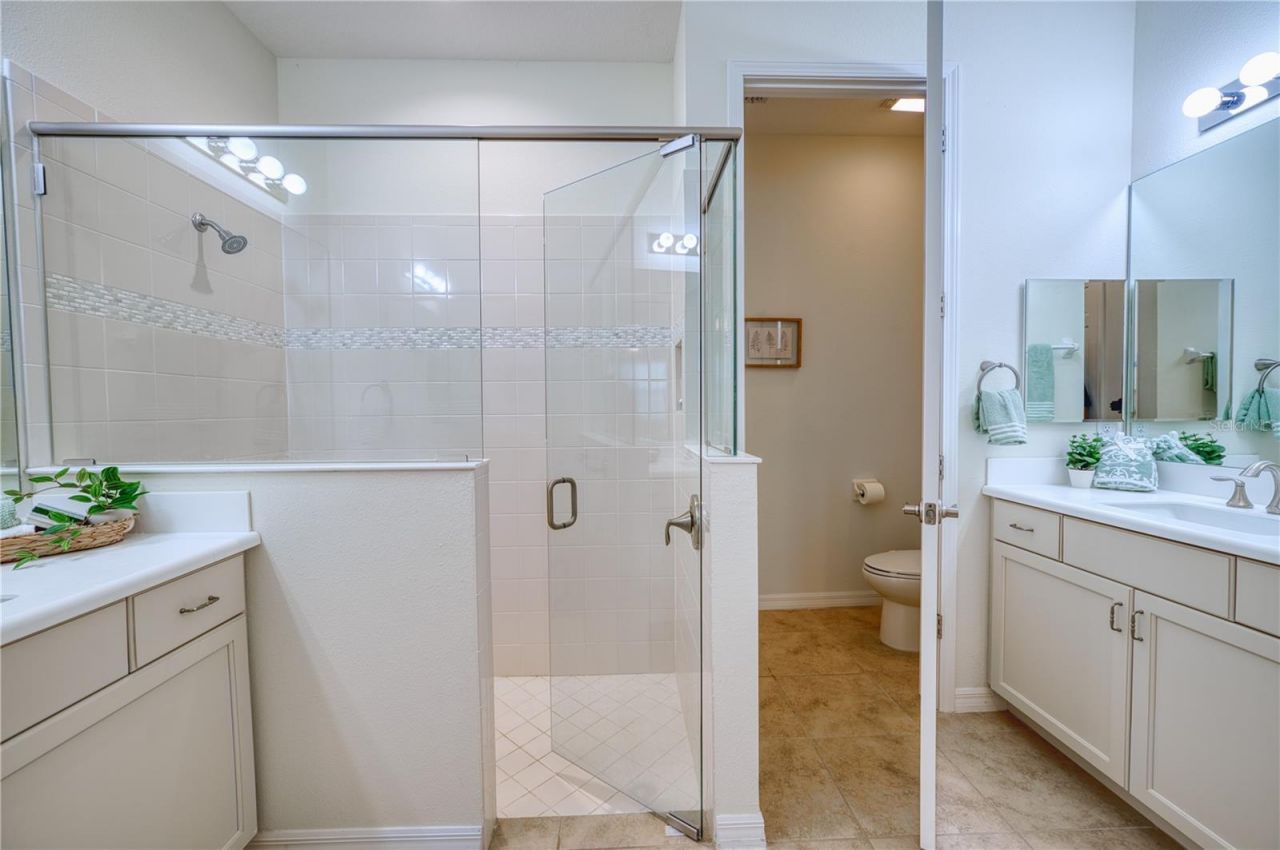 2945 Trustee Avenue, Sarasota, FL 34243 Photo