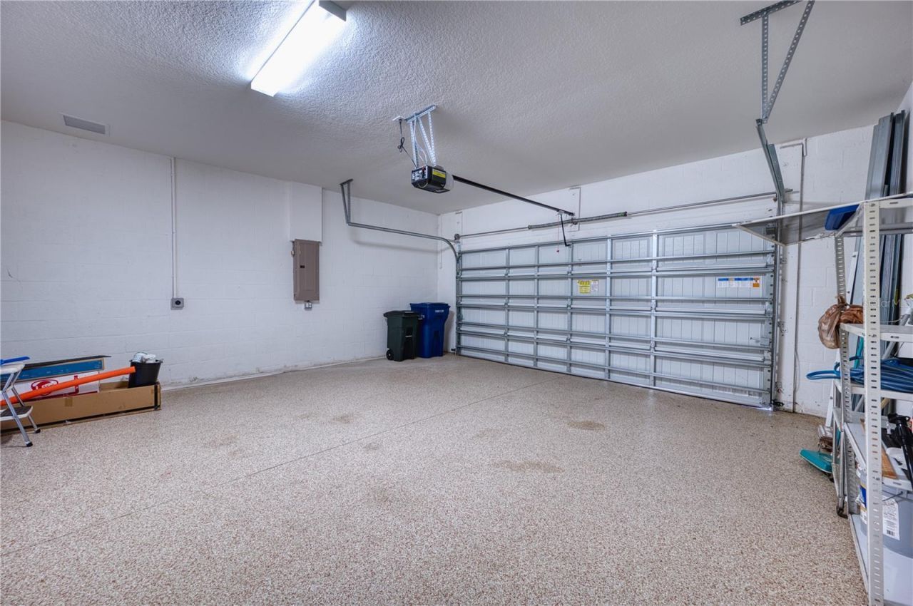 2945 Trustee Avenue, Sarasota, FL 34243 Photo