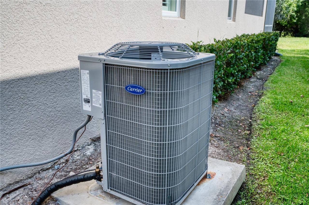 2945 Trustee Avenue, Sarasota, FL 34243 Photo