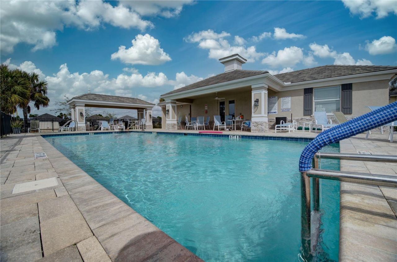 2945 Trustee Avenue, Sarasota, FL 34243 Photo