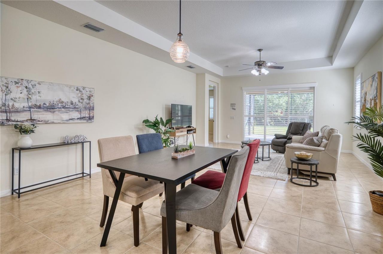 2945 Trustee Avenue, Sarasota, FL 34243 Photo