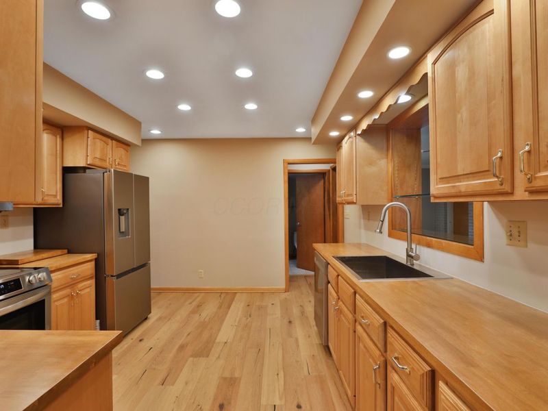 465 W Schrock Road, Westerville, OH 43081 Photo 14