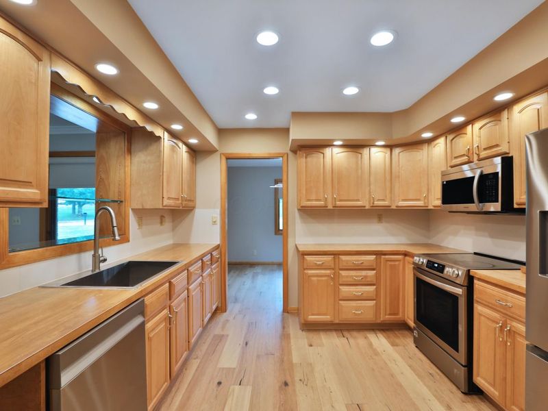 465 W Schrock Road, Westerville, OH 43081 Photo 18