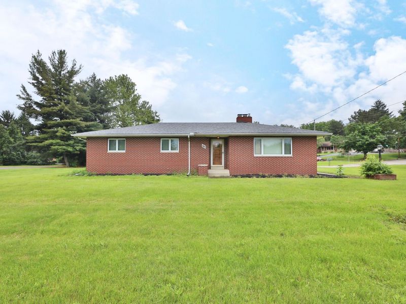 465 W Schrock Road, Westerville, OH 43081 Photo 2