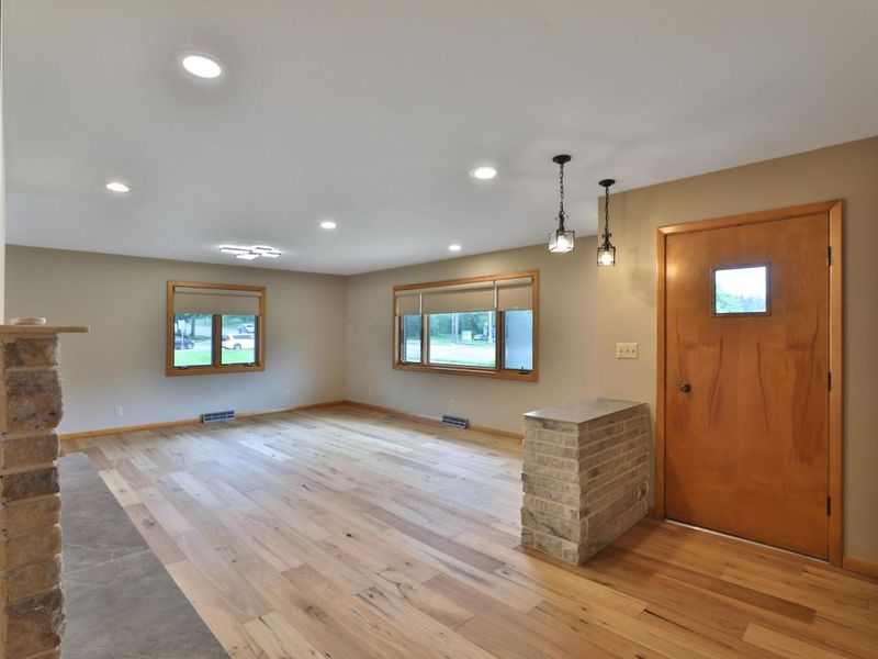 465 W Schrock Road, Westerville, OH 43081 Photo 3