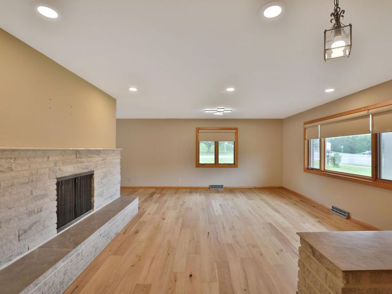 465 W Schrock Road, Westerville, OH 43081 Photo 4