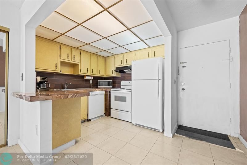 7100 NW 17th Street, Unit 218, Plantation, FL 33313 Photo